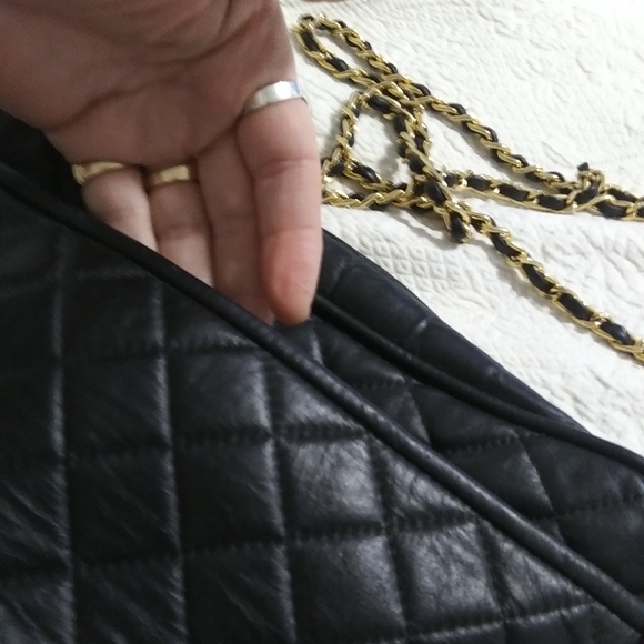 Black genuine leather Vintage shoulder bag great condition lightly used - Picture 5 of 11